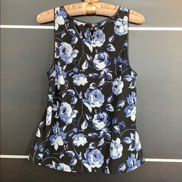 A New Day Floral Dressy Sleeveless Top - Picture 2 of 6